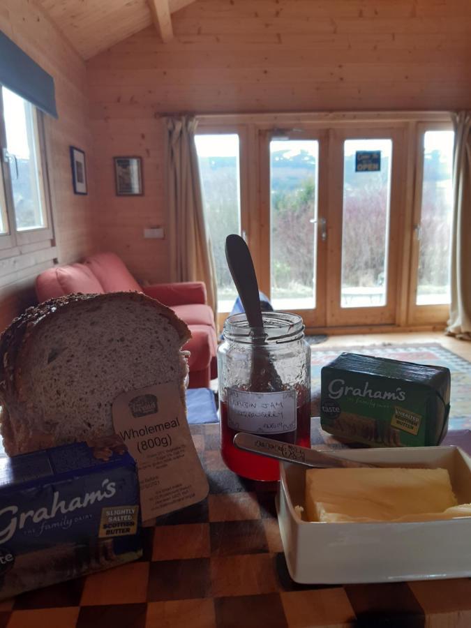 Springbank Cabin Insch Екстериор снимка